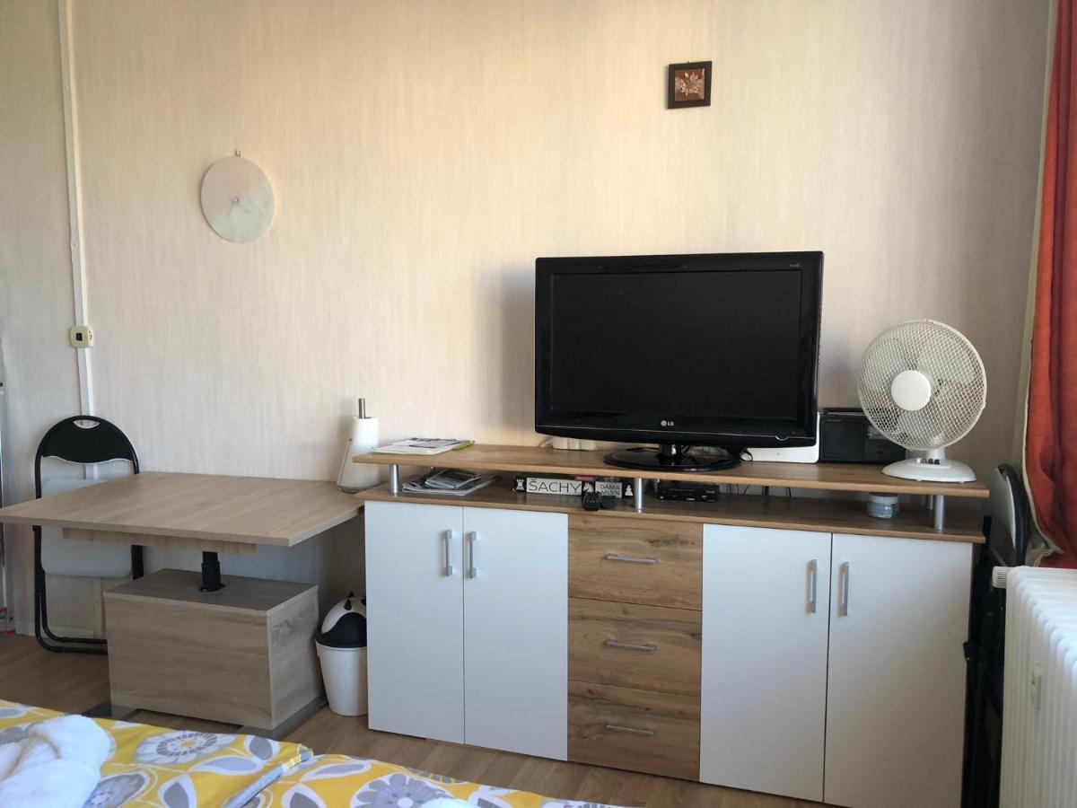 Апартаменты Apartman Elen Франтишкови-Лазне Экстерьер фото